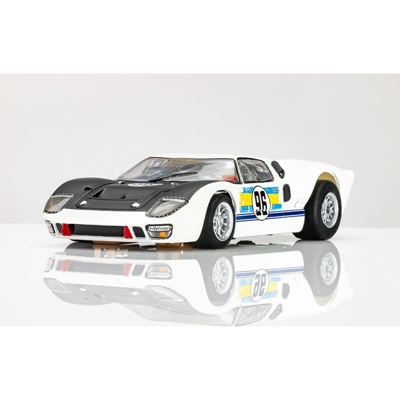 AFX Collector Series 1966 Ford GT40 Mk II Daytona #96 HO Slot Car (White) (SWB) (Mega G+)